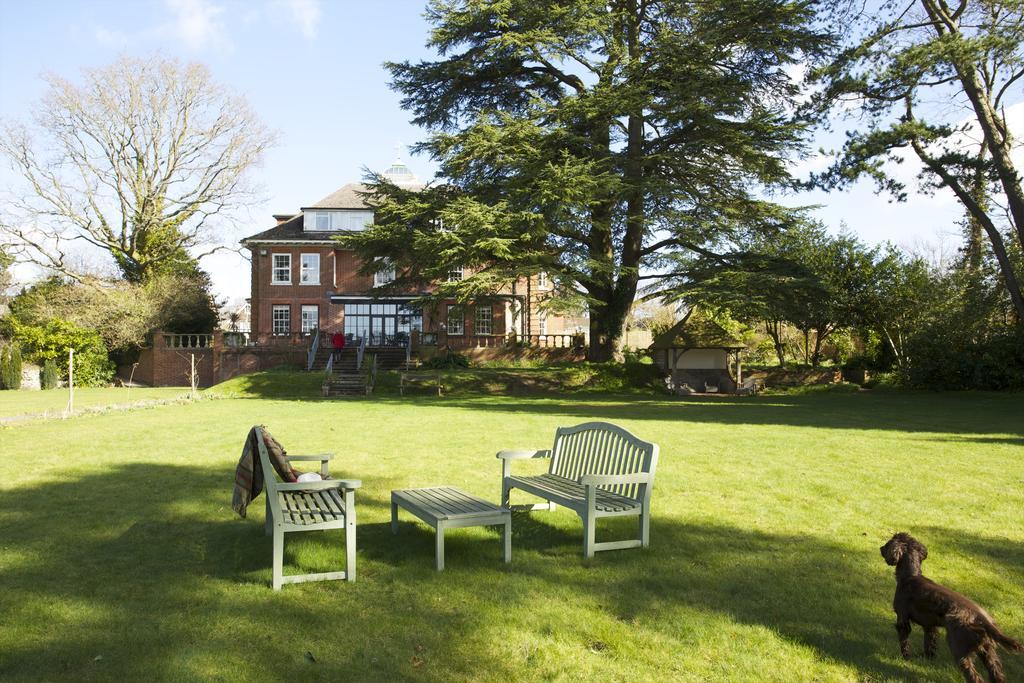 The Manor At Sway - Hotel, Restaurant And Gardens ภายนอก รูปภาพ
